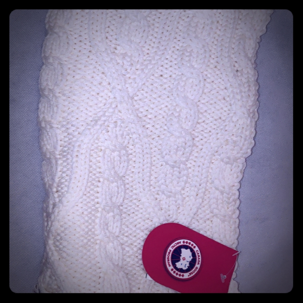 Canada goose women's merino snood